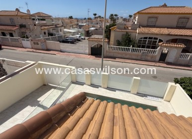 Sale - Villa - Torrevieja - Costa Blanca