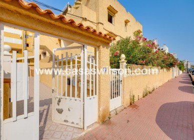 Sale - Apartment - Torrevieja - La Mata