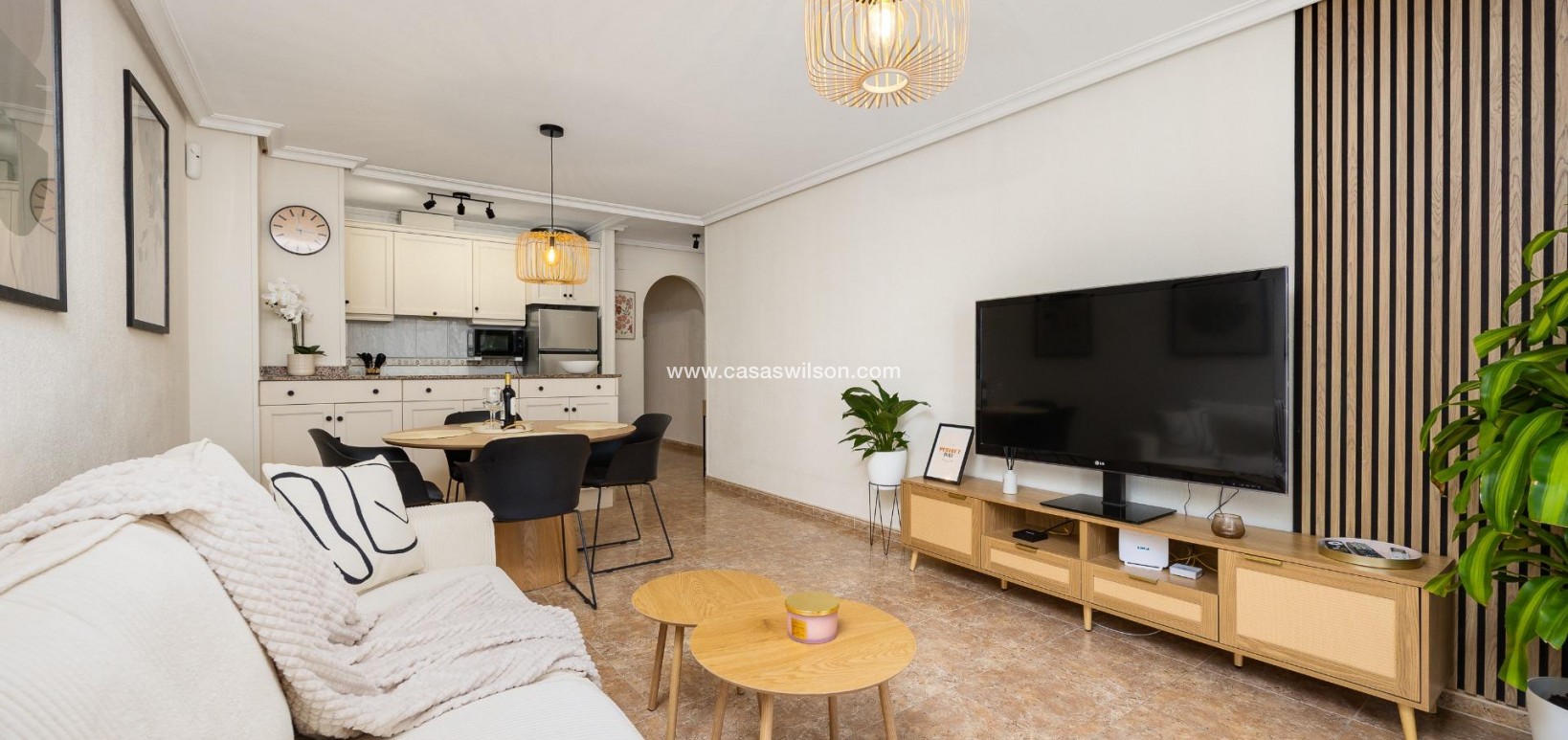 Sale - Apartment - Torrevieja - Centro