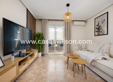 Sale - Apartment - Torrevieja - Centro