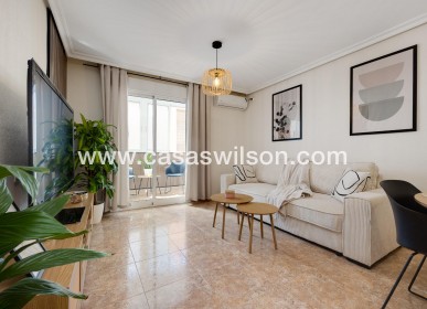 Sale - Apartment - Torrevieja - Centro