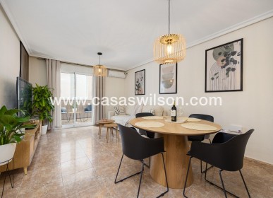 Sale - Apartment - Torrevieja - Centro