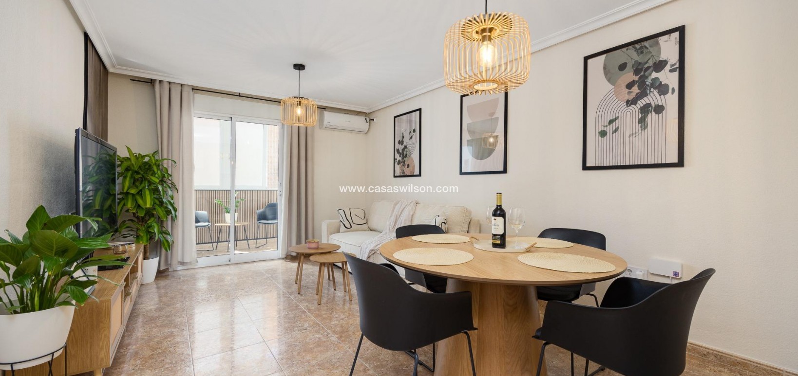 Sale - Apartment - Torrevieja - Centro