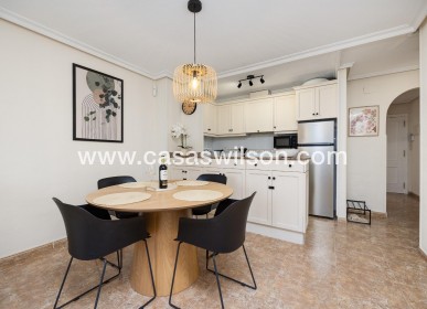 Sale - Apartment - Torrevieja - Centro