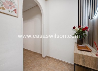Sale - Apartment - Torrevieja - Centro
