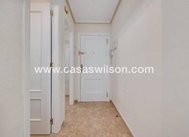 Sale - Apartment - Torrevieja - Centro