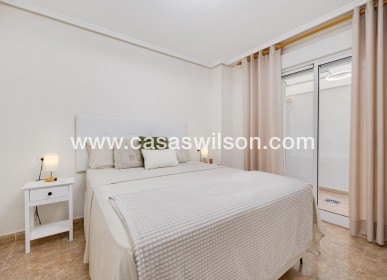 Sale - Apartment - Torrevieja - Centro