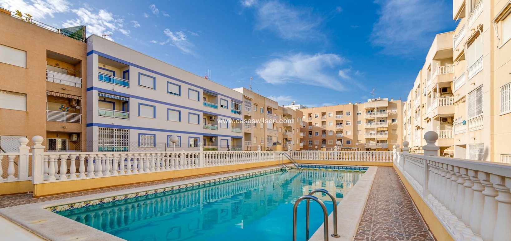 Sale - Apartment - Torrevieja - Centro