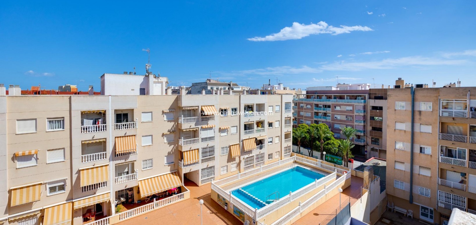 Sale - Apartment - Torrevieja - Centro