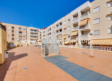 Sale - Apartment - Torrevieja - Centro