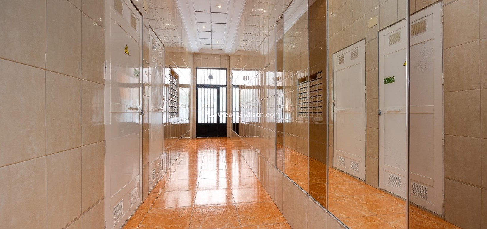 Sale - Apartment - Torrevieja - Centro