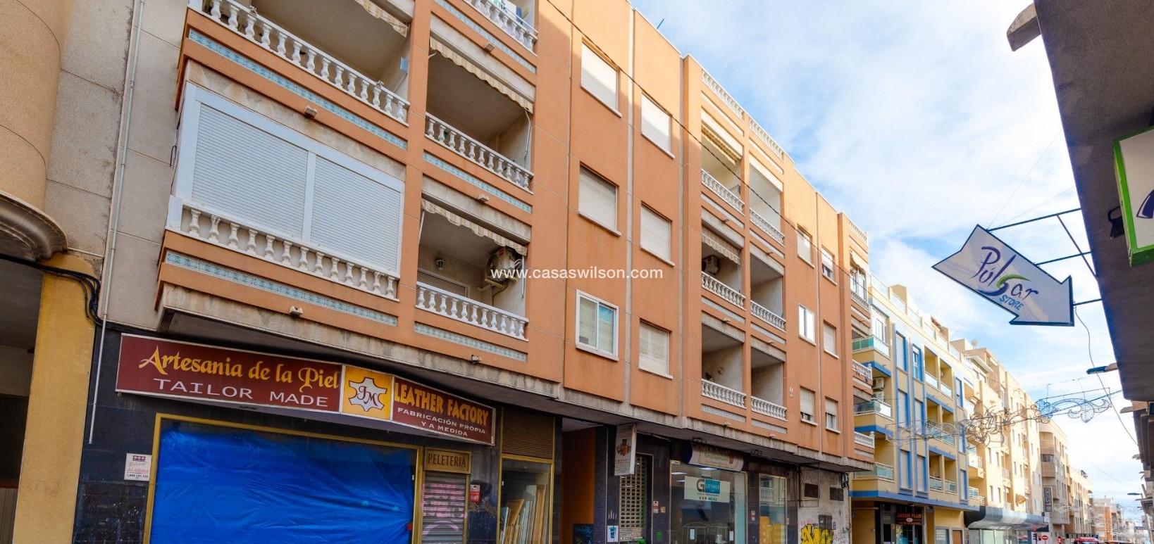 Sale - Apartment - Torrevieja - Centro