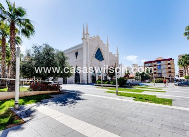 Sale - Apartment - Torrevieja - Centro