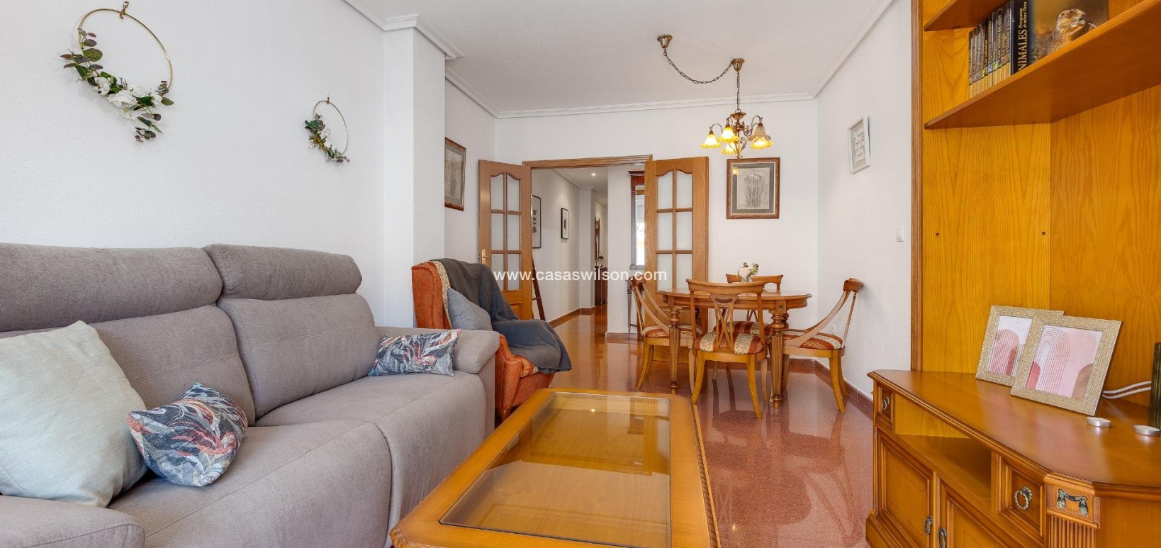 Sale - Appartement - Torrevieja - Paseo maritimo