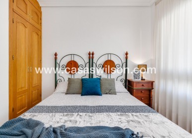 Sale - Appartement - Torrevieja - Paseo maritimo