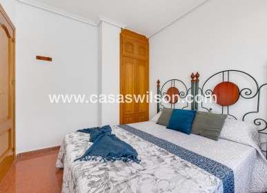 Sale - Appartement - Torrevieja - Paseo maritimo