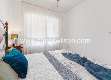 Sale - Appartement - Torrevieja - Paseo maritimo