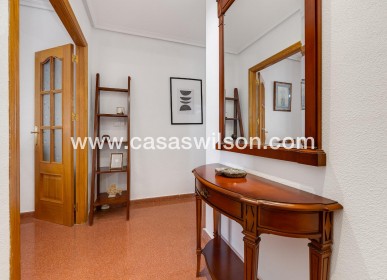 Sale - Appartement - Torrevieja - Paseo maritimo