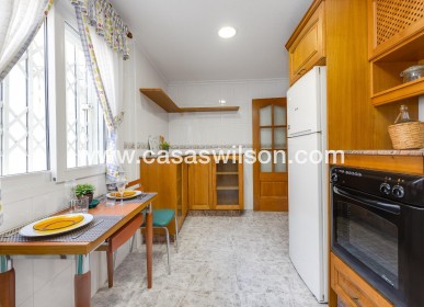 Sale - Appartement - Torrevieja - Paseo maritimo