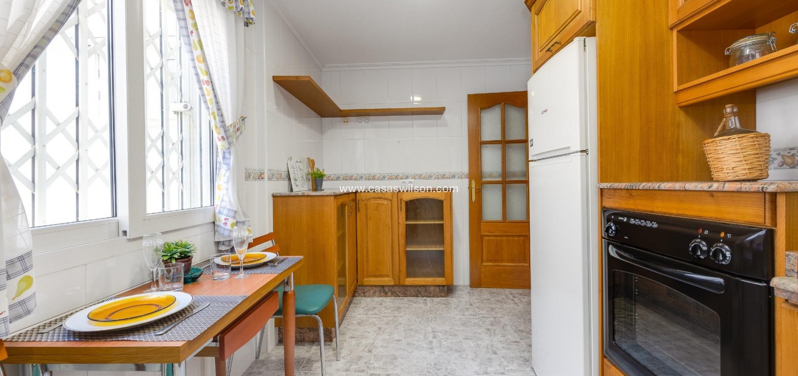 Sale - Appartement - Torrevieja - Paseo maritimo