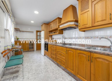 Sale - Appartement - Torrevieja - Paseo maritimo