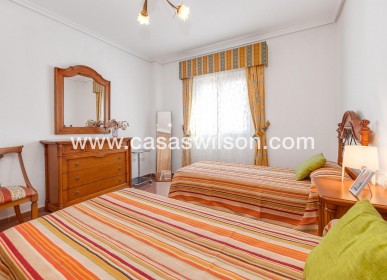 Sale - Appartement - Torrevieja - Paseo maritimo