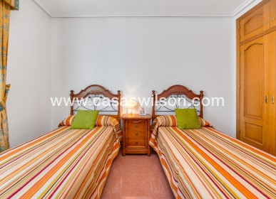 Sale - Appartement - Torrevieja - Paseo maritimo