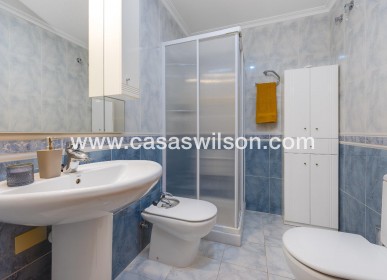 Sale - Appartement - Torrevieja - Paseo maritimo