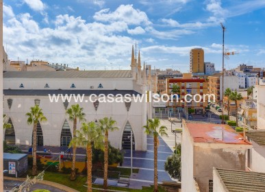 Sale - Appartement - Torrevieja - Paseo maritimo