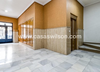 Sale - Appartement - Torrevieja - Paseo maritimo