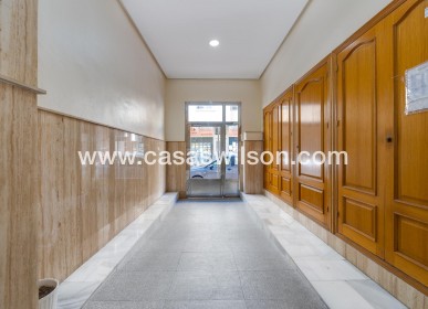 Sale - Appartement - Torrevieja - Paseo maritimo