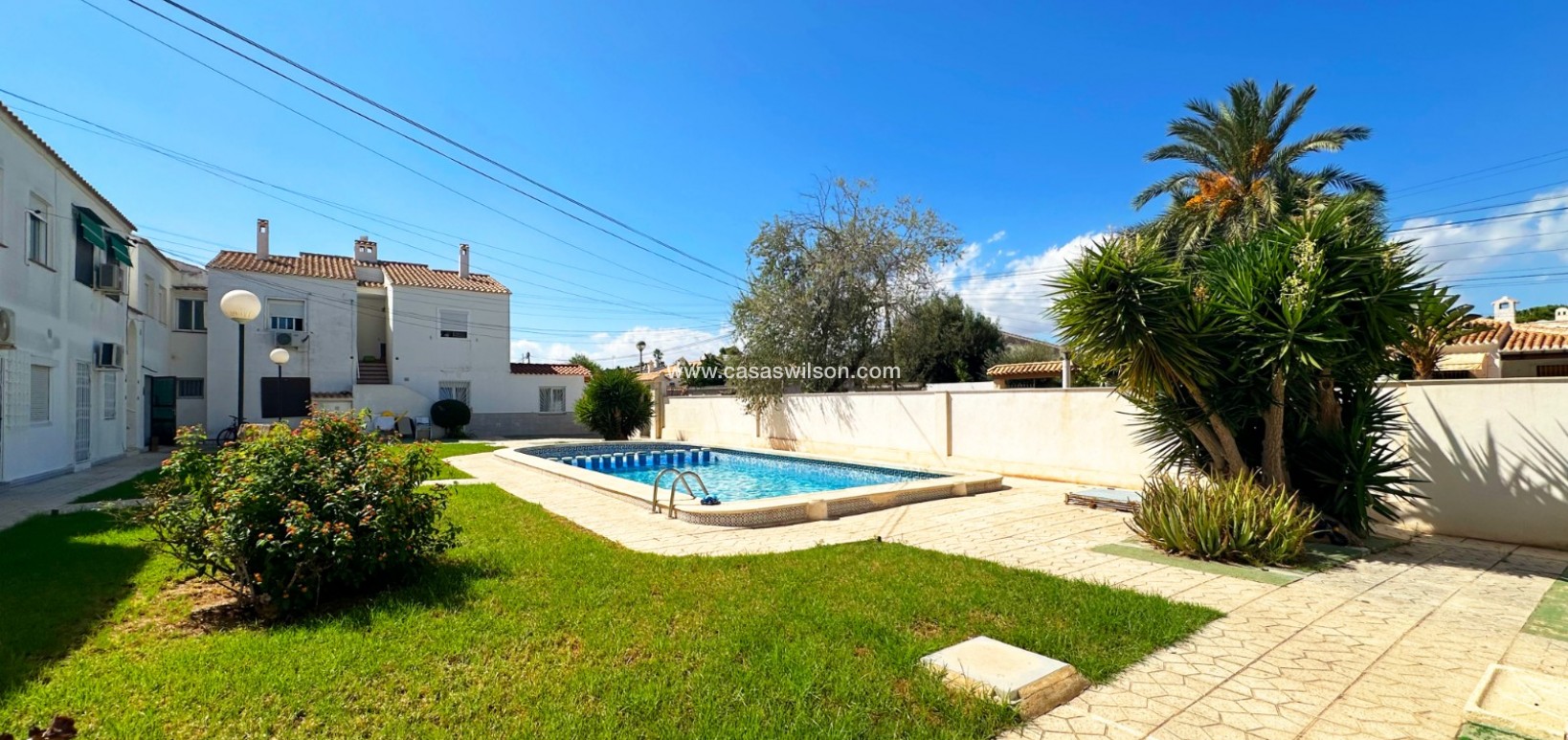 Sale - Bungalow - Orihuela Costa - Costa Blanca