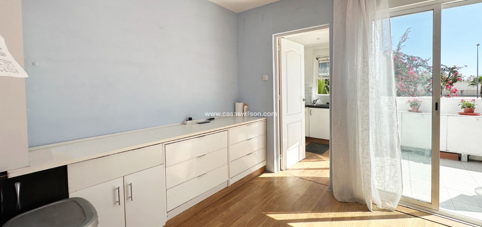 Sale - Bungalow - Orihuela Costa - Costa Blanca