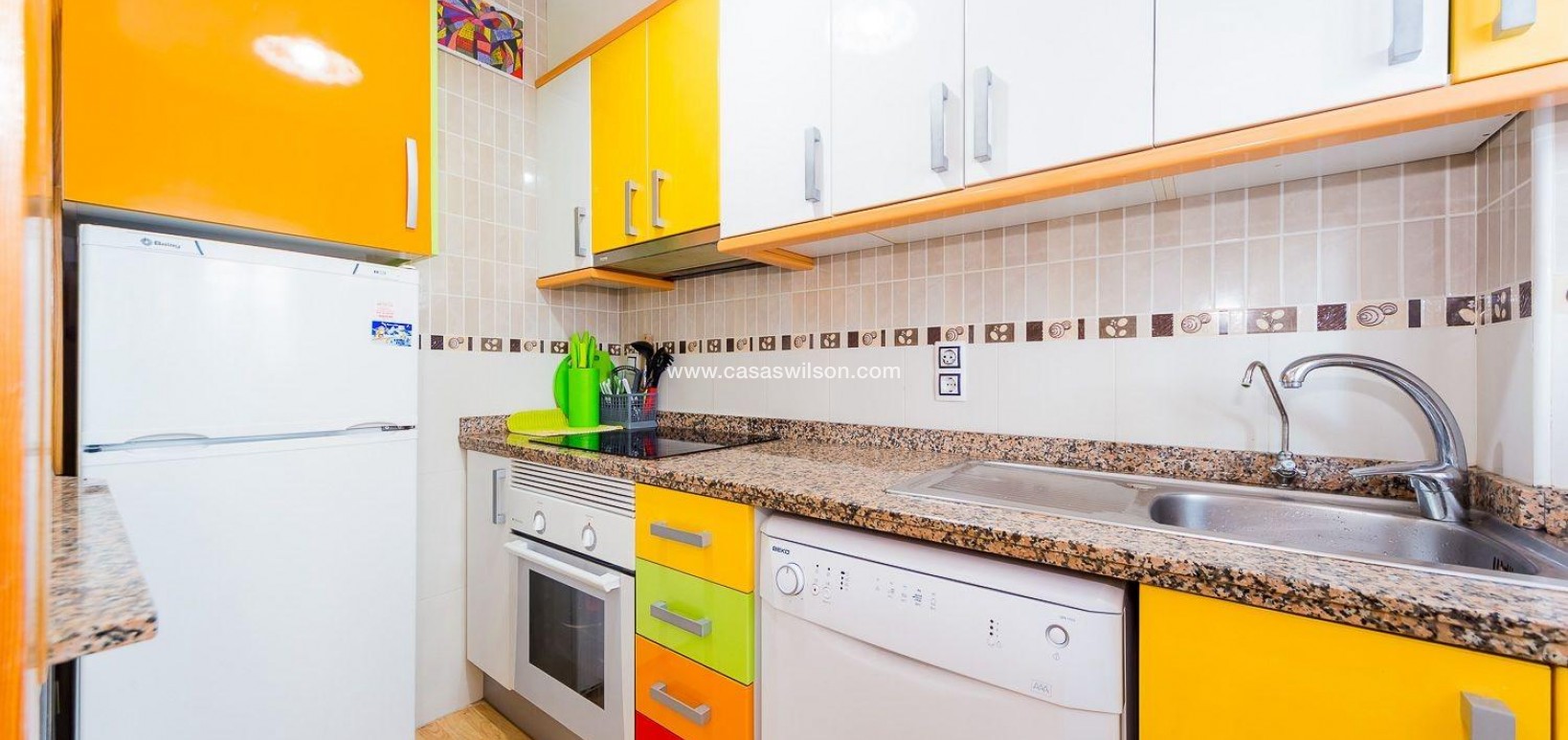 Sale - Apartment - Torrevieja - Centro