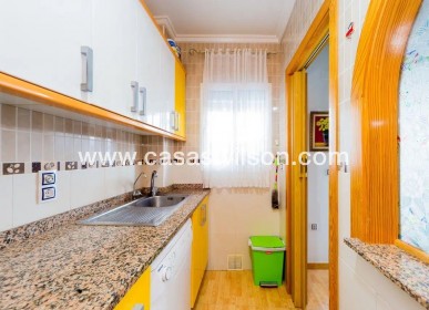 Sale - Apartment - Torrevieja - Centro