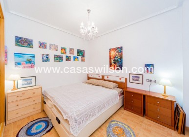 Sale - Apartment - Torrevieja - Centro