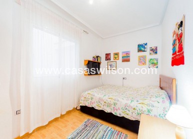 Sale - Apartment - Torrevieja - Centro