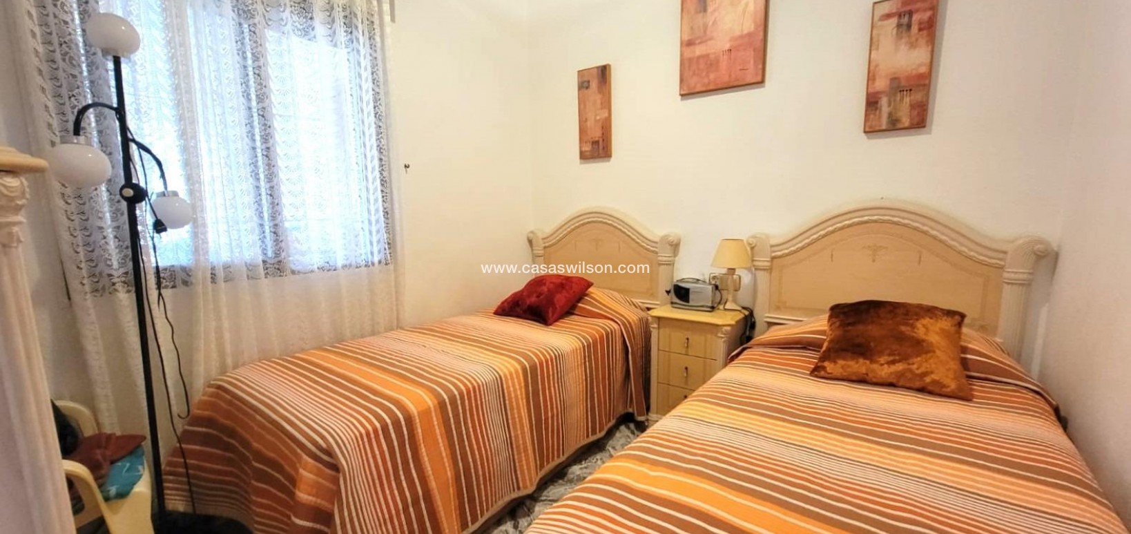 Sale - Bungalow - Torrevieja - Los Frutales