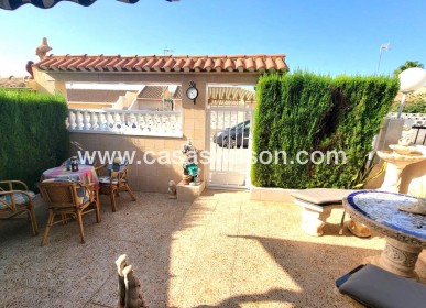 Sale - Bungalow - Torrevieja - Los Frutales