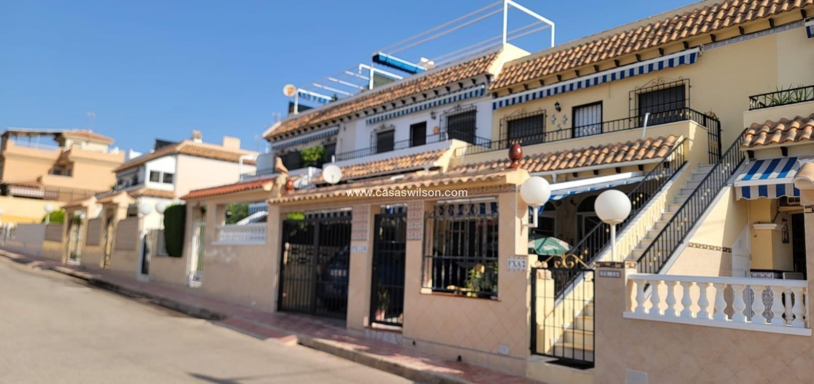 Sale - Bungalow - Torrevieja - Los Frutales