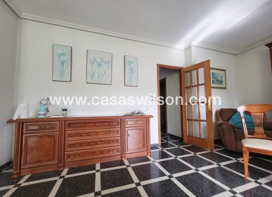 Sale - Apartment - Torrevieja - Centro
