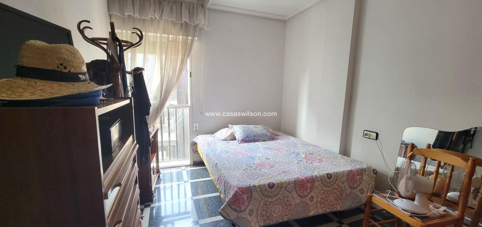 Sale - Apartment - Torrevieja - Centro