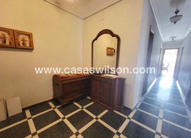 Sale - Apartment - Torrevieja - Centro