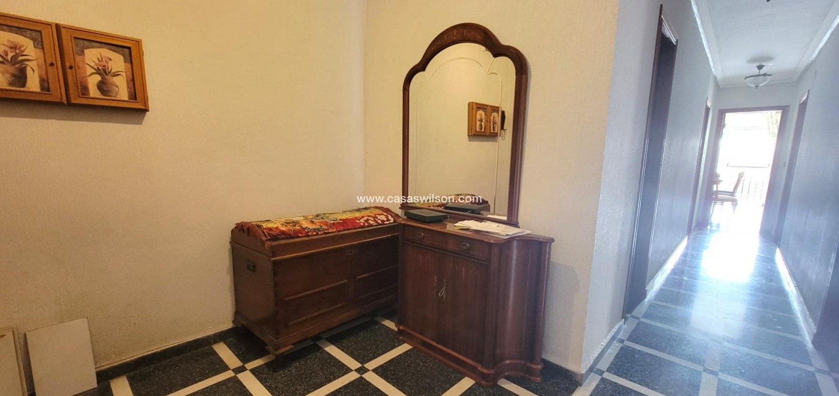 Sale - Apartment - Torrevieja - Centro