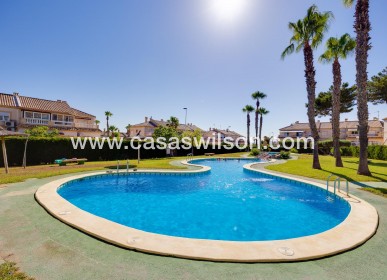 Sale - Bungalow - Torrevieja - Aguas Nuevas