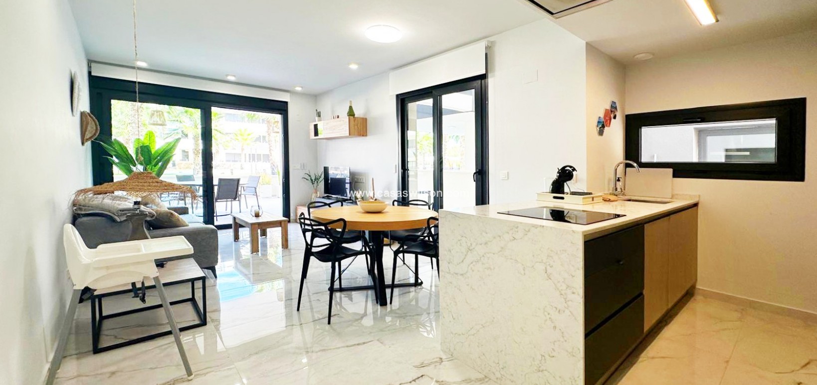 Sale - Apartment - Torrevieja - Costa Blanca