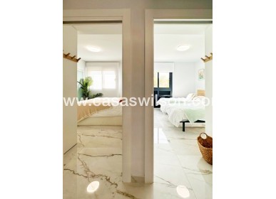 Sale - Apartment - Torrevieja - Costa Blanca