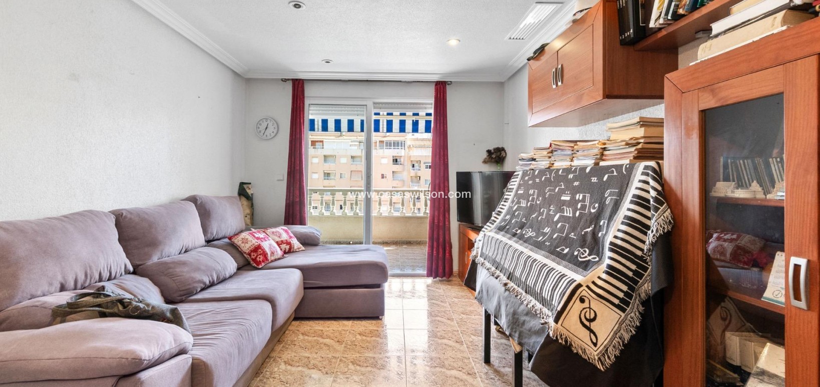 Sale - Apartment - Torrevieja - Centro
