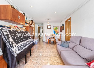 Sale - Apartment - Torrevieja - Centro