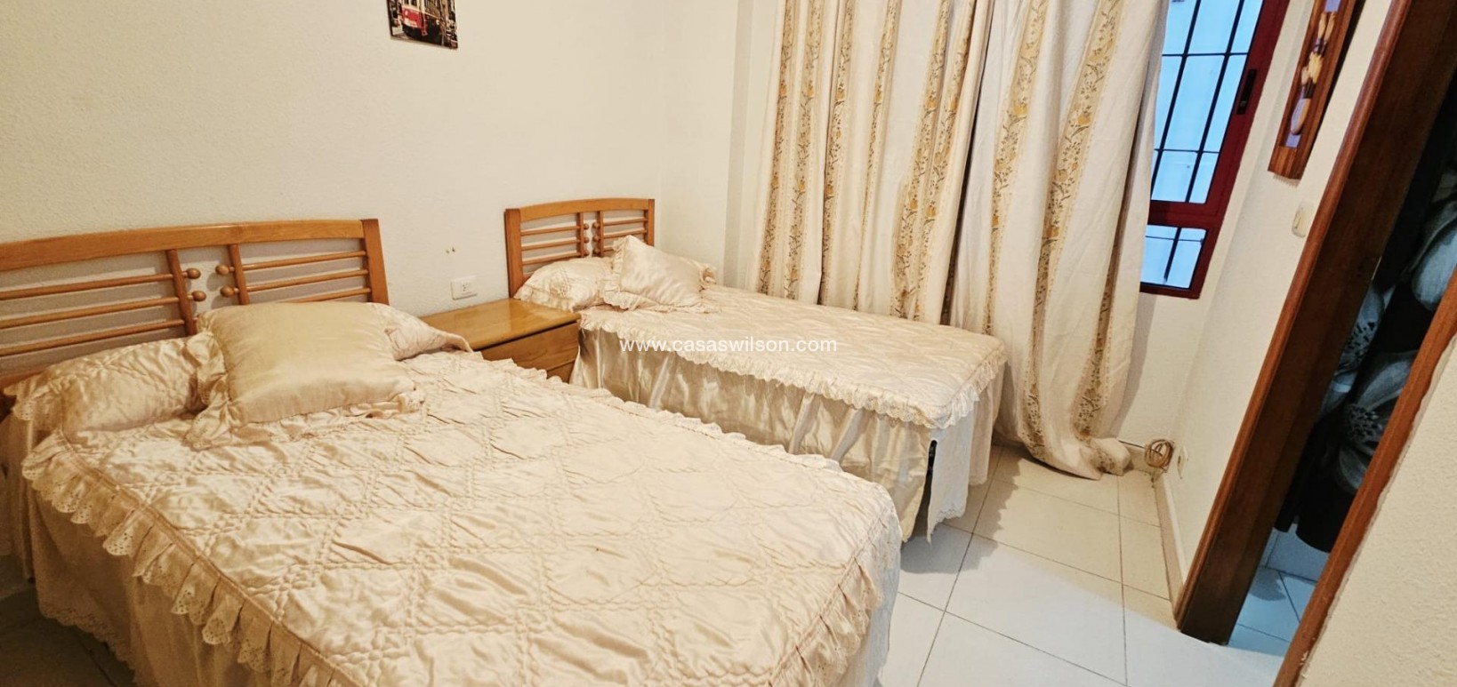 Sale - Apartment - Guardamar del Segura - Pueblo